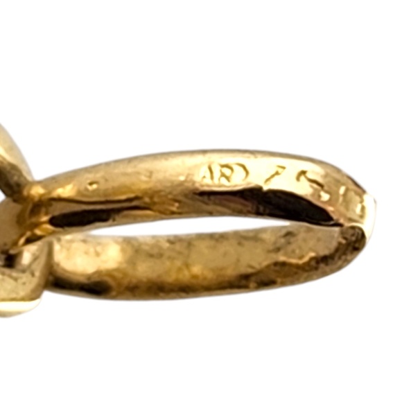 14 Karat Yellow Gold Crucifix Pendant #18539 - Picture 5 of 7